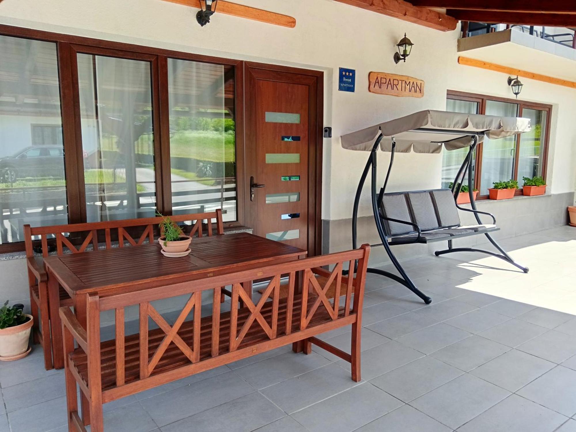 Apartman Thea Gomirje Δωμάτιο φωτογραφία